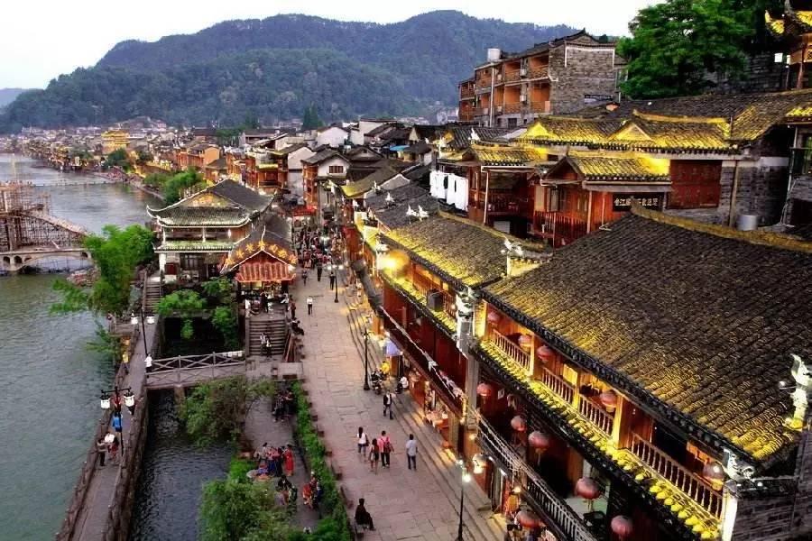 37万余重庆人姓名中带“龙”,279万余人属龙